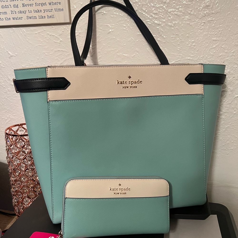 Kate Spade NY
Staci Large Laptop Tote & Matching Morgan Zip Around Wallet